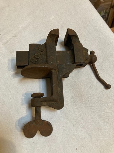 Made In USA Vintage ATHOL MACH. Co Vise No. 3 Athol, Mass U.S.A