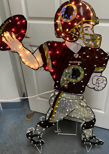 WASHINGTON REDSKINS CHRISTMAS LIGHTED QUARTERBACK DISPLAY ORNAMENT RARE!