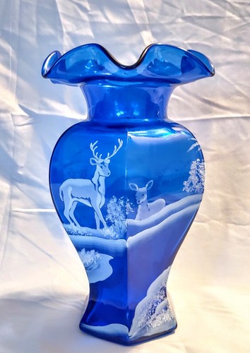 Fenton SNOWY WINTER 2 DEER SCENE on COBALT BLUE HEXAGON VASE Buck by FREDERICK - Picture 2 of 10