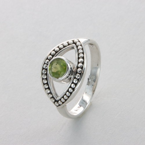 Round Green PERIDOT Oval Ring - Multiple Sizes - 925 STERLING SILVER #34e - Picture 2 of 8