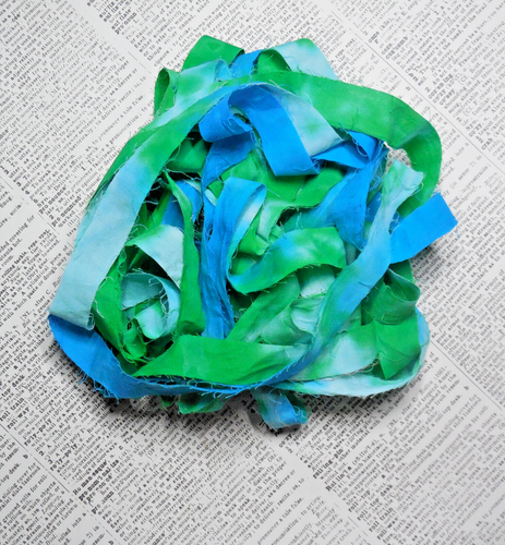 Art Yarn Fiber Teal Strip Yarn 10 Yds Crafts Scrapbook Journal Gift Wrap - Picture 2 of 3