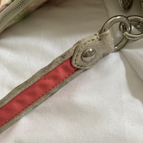 Coach Poppy multi colored bag. Snapped Outside Pocket Inside Zippered. Peach. - Picture 14 of 19