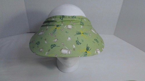 Garden Visor and Apron by Mid West New - Picture 3 of 7