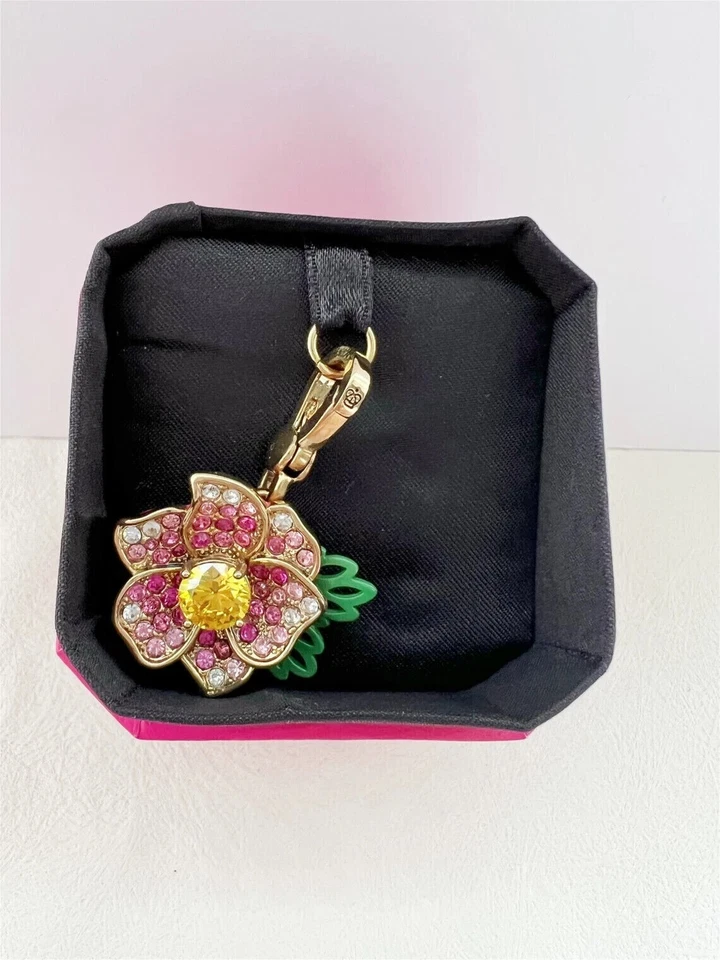 Dije de flores pavimentado Juicy Couture 2012 tono dorado NUEVO en caja ~ YJRU5807 Foto 2 de 4