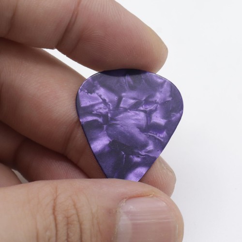 Pack of 30 Celluloid Guitar Picks, Guitar Pick Plectrums for Bass, Electric - Picture 2 of 5