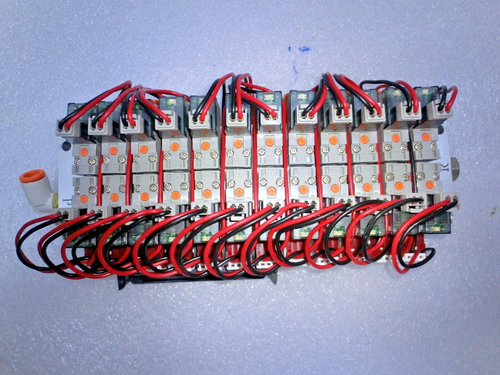 Applied Material 0190-01401 Rev006,SMC D-276-990020B Pneumatic Assy,300mm+96659 - Picture 2 of 11