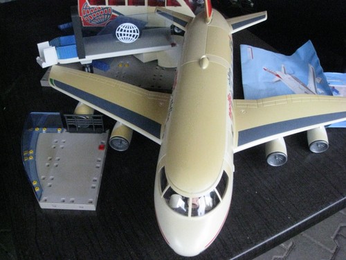 Playmobil Flughafen 4311 Playmobil Flugzeug 4310 und Playmobil Airport Bus 4419 - Bild 3 von 12