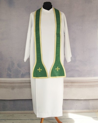 Green chasuble,roman stye vestment,Stole,Chalice Veil,Maniple,Burse,(Fiddleback) - Picture 4 of 5