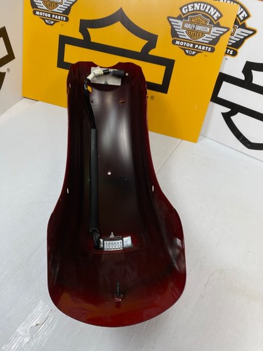 🔥14-23 OEM Harley Touring Rear Fender & Tail light billiard red🔥 - Picture 10 of 11