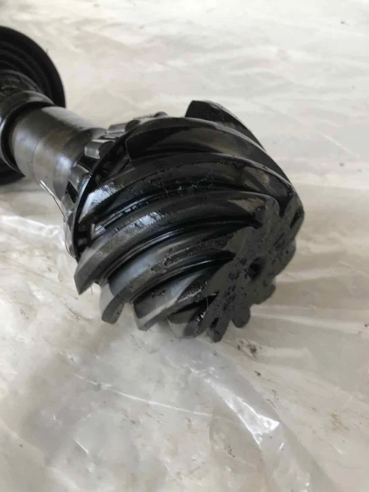 Chevy Tahoe 2003 eje de transmisión diferencial piñón engranaje con yugo final 5,3 K1500 OEM Foto 2 de 4