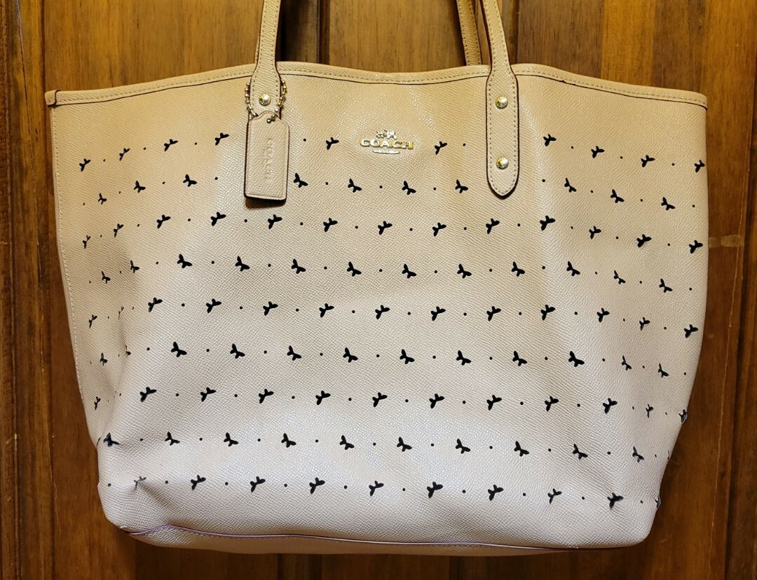 Coach Leather Shoulder Bag City Tote Perforated Butterfly F59345 Beechwood Tan 889532865390 | eBay Coach Leather Shoulder Bag City Tote Perforated Butterfly F59345 Beechwood Tan 889532865390 | eBay