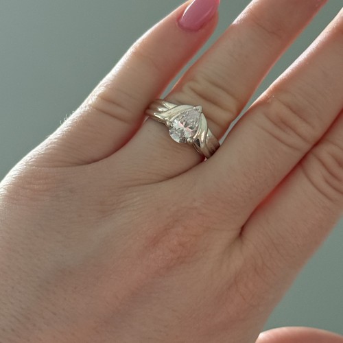 Anillo solitario vintage de plata de ley 925 con circonita cúbica transparente talla 5,5 - Imagen 8 de 9
