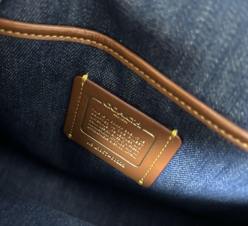 Japan Limited COACH Parker with Tea Rose Denim - Picture 9 of 12