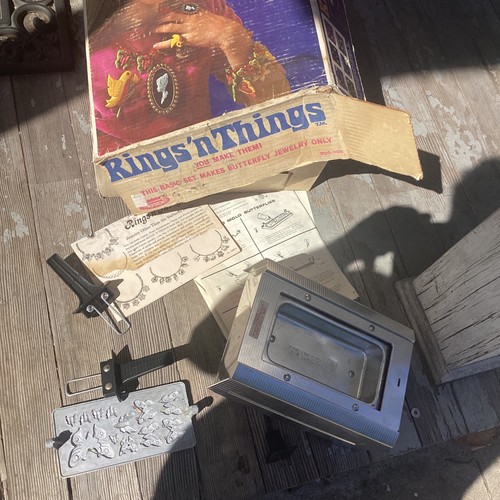 Vintage  "Rings N Things" DIY Jewelry Maker Butterfly Jewelry by Topper (1968) - Picture 1 of 4