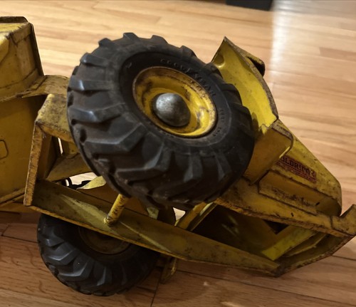 VINTAGE DOEPKE PRESSED STEEL WOOLDRIDGE EARTH MOVER/DUMP BELLY TRUCK  Yellow - Picture 15 of 15
