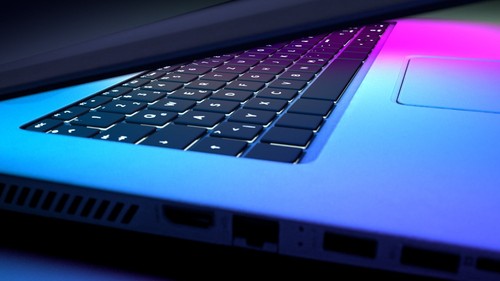 LAPTOP HP ZBOOK FURY 17 G7 i7-10850H 32/1000GB SSD FHD RTX 5000 MAX-Q W11P - Zdjęcie 13 z 13