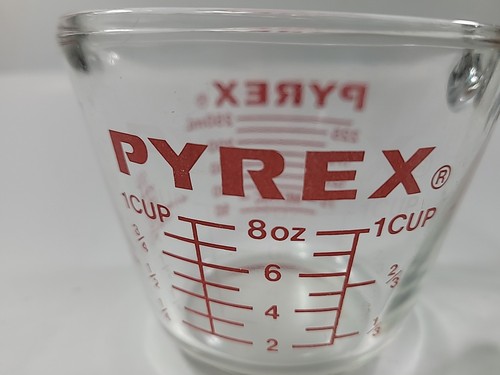 Taza Medidora Vintage PYREX L Mango 1 Taza Vidrio Rojo 508 EE. UU. Métrico Imperial - Imagen 8 de 16