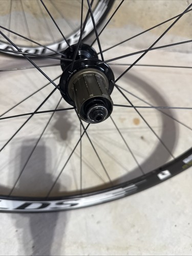 Reynolds Assault Carbon Fiber Road Wheelset Wheels Shimano Sram - Picture 9 of 13
