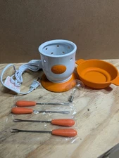 Velata Fun Fondue Clementine Pedestal Fondue Warmer New In Box Never Used