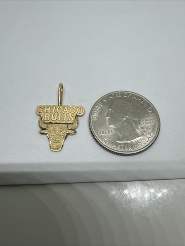 14K Yellow Gold Chicago Bulls Basketball Charm Pendant ~ 1.0g, Michael Anthony - Picture 8 of 11