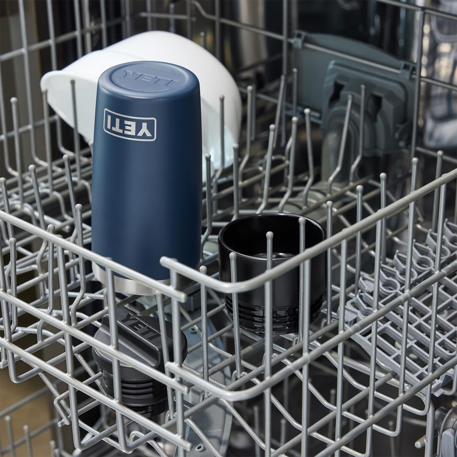 YETI Vacuum Insulated Stainless Steel Leakproof Commuter Cap Travel Bottle 16oz