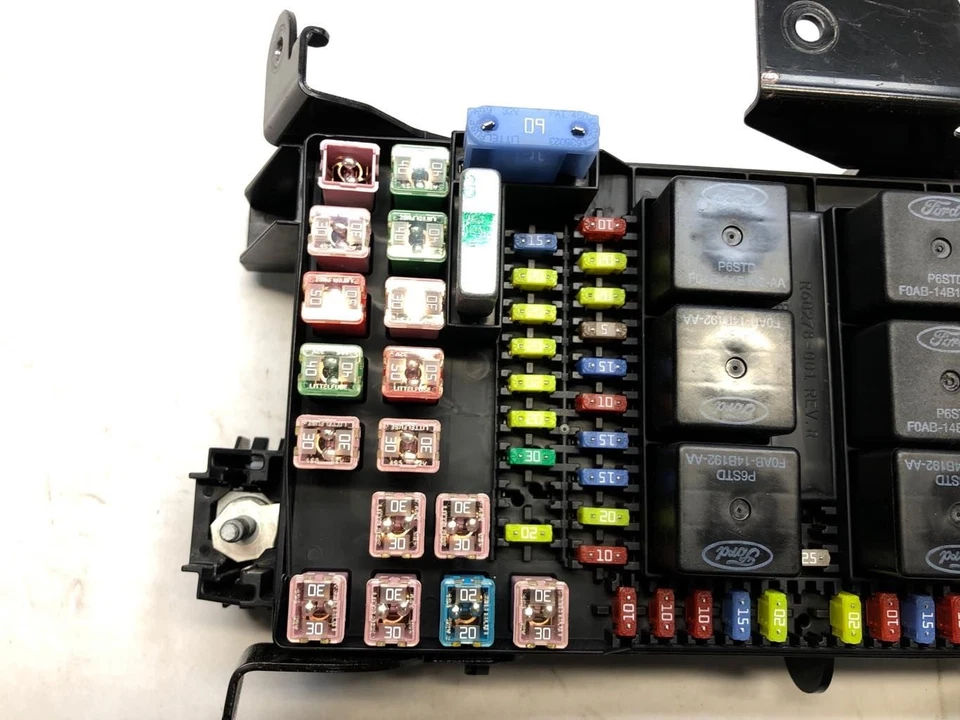 2002 2003 Ford F250 F350 Super Duty Excursion Cabin Fuse Box OEM 2C7T-14A067-AP - Image 3 of 4