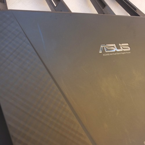 Asus AC2400 4 X 4 Dual Band Gigabit Router - Picture 5 of 8