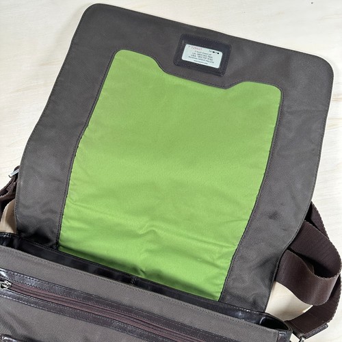 Knomo London Brown Leather Laptop Bag Shoulder Strap 16 inch laptop Green Inside - Picture 4 of 17