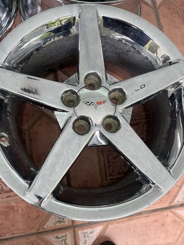 2005-2007 Corvette Rear Chrome Wheels 18"x9.5” 2 Rear Wheel 17x8.5 1 Front As Is - Picture 2 of 24