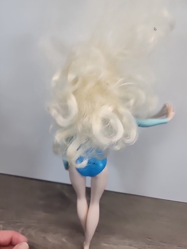Snow Powers Elsa Doll Disney Frozen Missing Skirt And Snowflakes - Picture 7 of 7