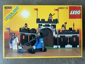 LEGO Castle: Knight's Stronghold (6059) Complete w/ Box & Instructions Nice!