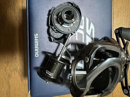 Shimano 22 SLX DC XT 70XG Baitcasting Reel Right Handle Gear Japan - Picture 9 of 11
