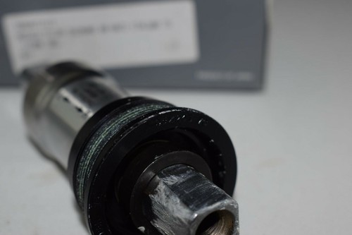 Shimano BB-UN72 Bottom bracket 113mm XT Ultegra ITALIAN threaded square NIB - Picture 9 of 9