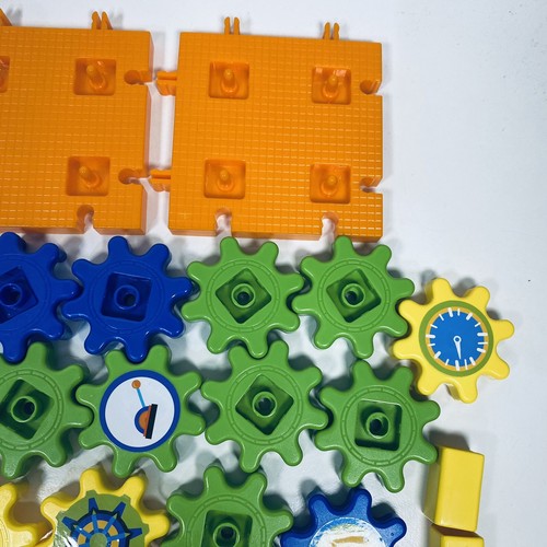 Gears! Gears! Gears! Robot Factory Building Construction Toy 79 Piece Ages 4+ - Picture 7 of 12