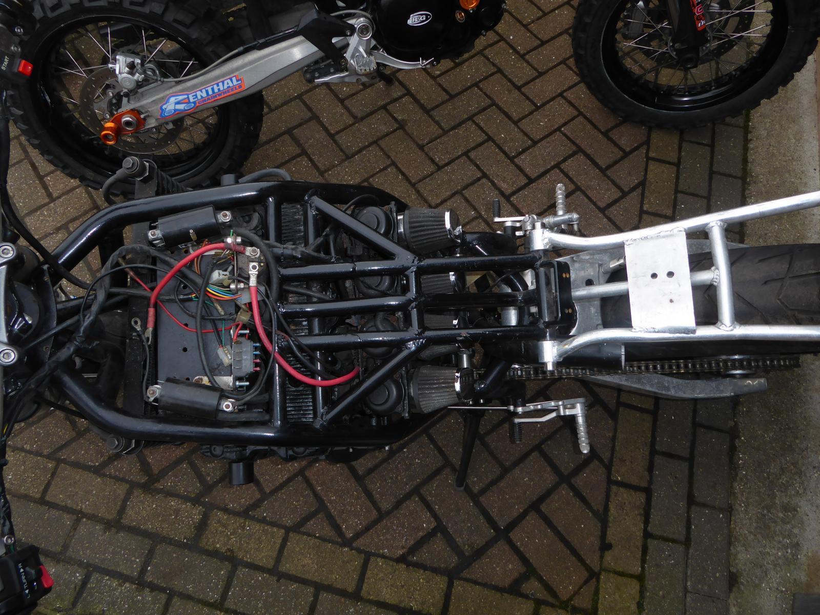 SUZUKI GSXR 750 STREETFIGHTER ONE OF FRAME BUEL FRONT END HARRIS REAR