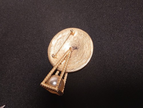 Vintage Signed Designer Mayan Aztec Articulating Sun Dial Brooch AJC 2 7/8" - Picture 6 of 8