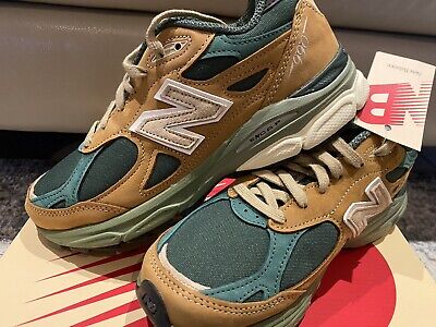 New Balance Made in USA 990v3 Green Tan M990WG3 Men Size 6 New Balance Made in USA 990v3 Green Tan M990WG3 Men Size 6