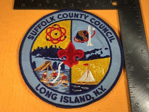 PARCHE K1-31 BOY SCOUTS OF AMERICA - LONG ISLAND NEW YORK Councils - ciudad de suffolk