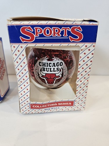 Lotto 3 Ornamenti Vintage Anni 90 Chicago Bulls NBA Basketball Sport Serie Collezionisti - Foto 4 di 9