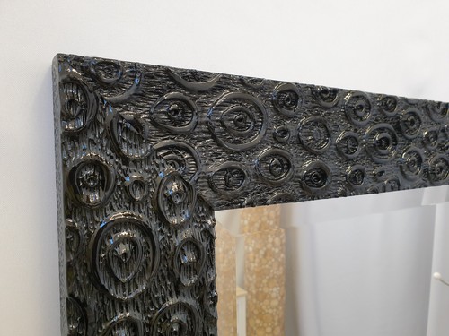 Black Gloss Finish Mirror Circle Design Solid Wood Frame Bevelled 106x76cm - Picture 3 of 6
