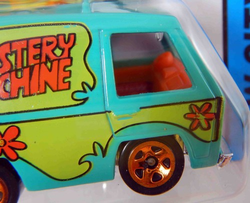 Hot Wheels Scooby Doo THE MYSTERY MACHINE Van 2013 HW City Short Card 84/250 NEW - Picture 4 of 6