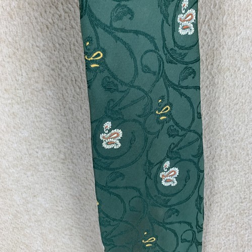 Vintage Tie 1970s McGees Green Paisley Polyester Wide Necktie Disco - Picture 11 of 16