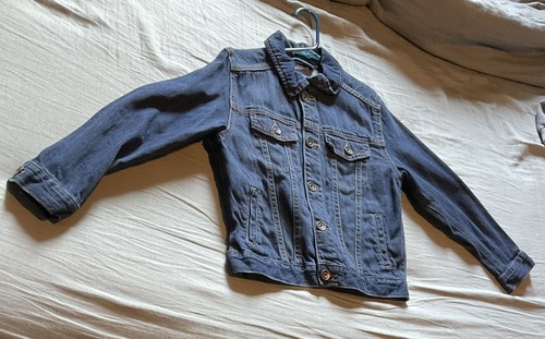 Kids Denim Jacket By The Children’s Place Blue Size 5/6T (Hanger Not Included) - Picture 2 of 5