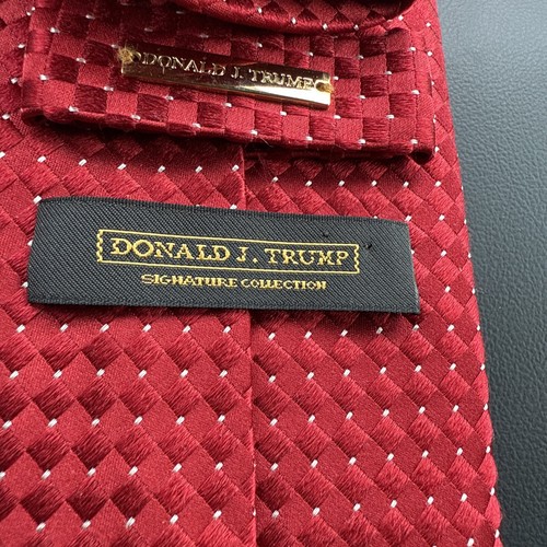 Donald J Trump Signature Collection Mens Tie Designer Luxury Red White Micro dot - Picture 3 of 5