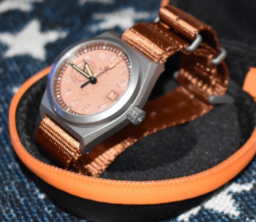 BOLDR Venture Automatikuhr Pfirsich/Orange Nylonband NEU - Bild 1 von 5