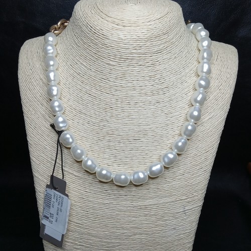 CANVAS Baroque White Faux Pearls Necklace Toggle Clasp. 9623 - Picture 5 of 7