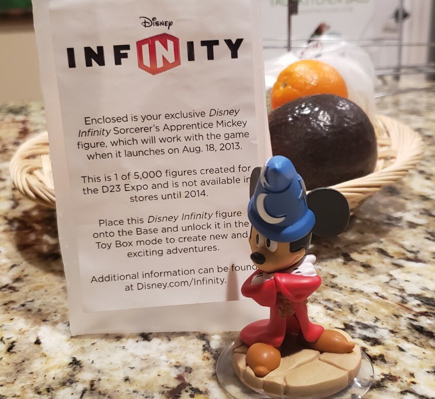 Disney Infinity D23 Exclusive Sorcerer Mickey / Original Bag