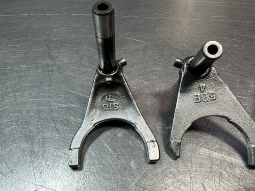 Yamaha YFZ450 Transmission shift forks YFZ 450 carb model 2004-2013 - Picture 4 of 7