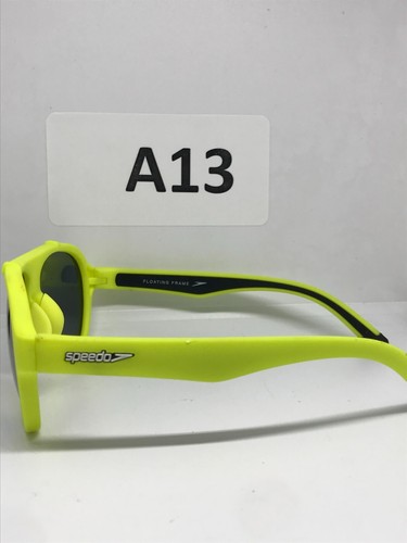 Speedo Kids Sunglasses Polarized Lens UV Safe Floating Frames 0820 11442 - Picture 3 of 7