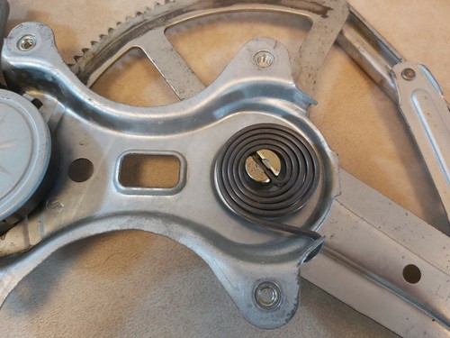 Genuine Lexus RX330 RX350 RX400h Front Right Door Window Regulator with Motor - Picture 11 of 12